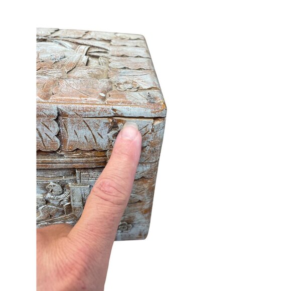 Vintage Hand Carved Wooden Storage Box Medieval Folk Art Design size 11.5"x7.5" - Picture 14 of 16